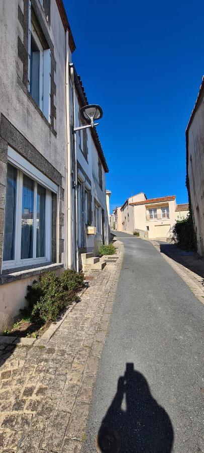 Gîte Le Haut du Pavé 3 à 7 chambres 6 à 14 couchages, 3 min du Puy du Fou Les Épesses Esterno foto